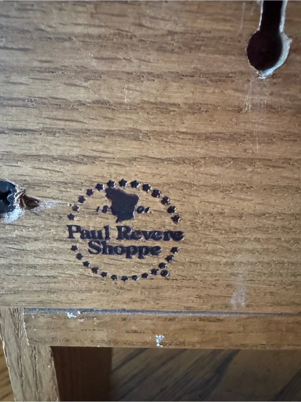 Vintage Paul Revere Shoppe Wooden Wall Shelf & Towel Rack – Hand Painted Ceramic